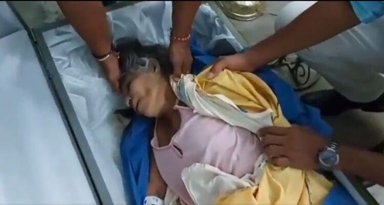 (VIDEO) Mujer «revive» en su funeral