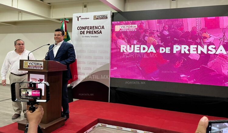 (VIDEO) Inaugura Lalo Gattás su conferencia «mañanera» en Ciudad Victoria