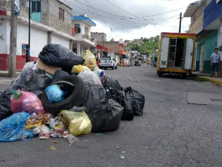 Multarán a ciudadanos que saquen la basura fuera de horario permitido
