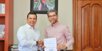 Entregan nombramiento en el gobierno de Victoria