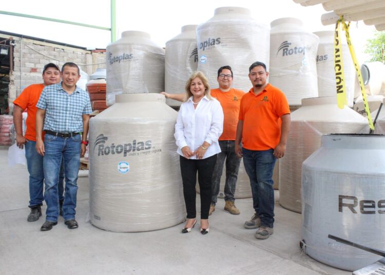 Entrega de tinacos a bajo costo estará vigente en vacaciones
