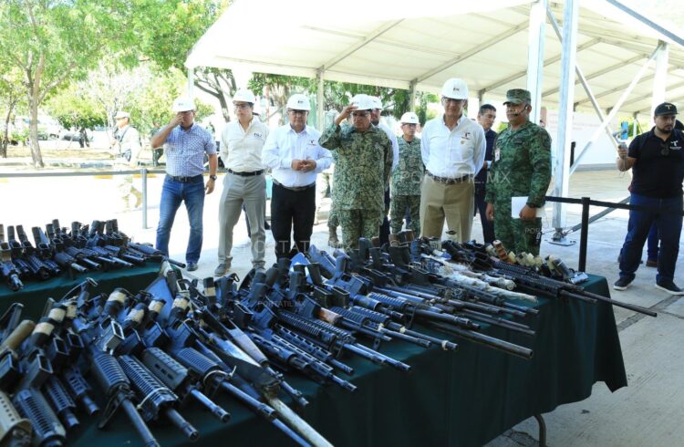 Las armas deben servir para proteger a la población: Américo Villarreal