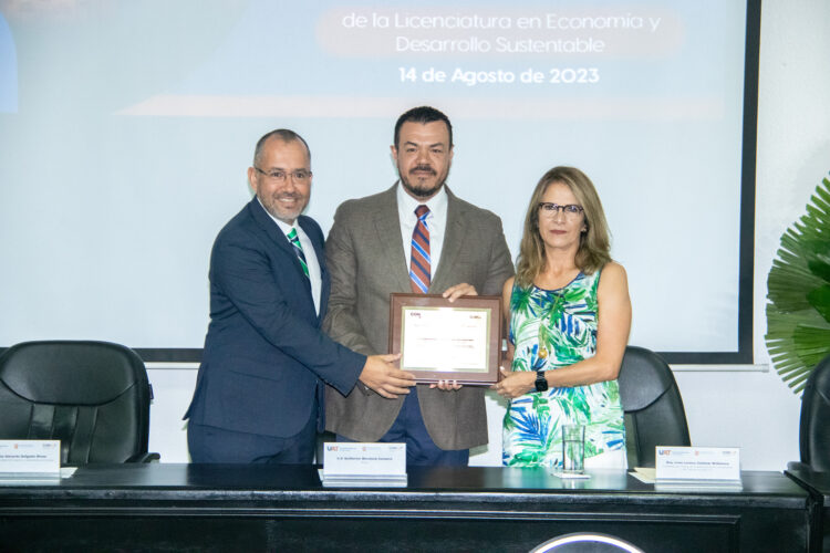 Acreditan a la Licenciatura en Economía y Desarrollo Sustentable de la UAT