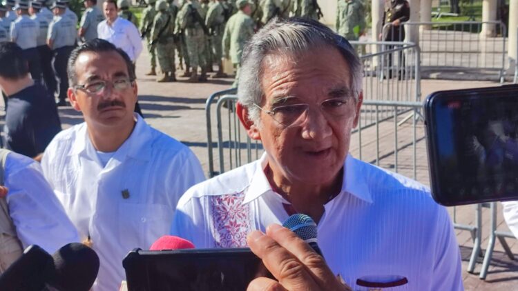 Gobernador de Tamaulipas califica con 8.5 a su gabinete