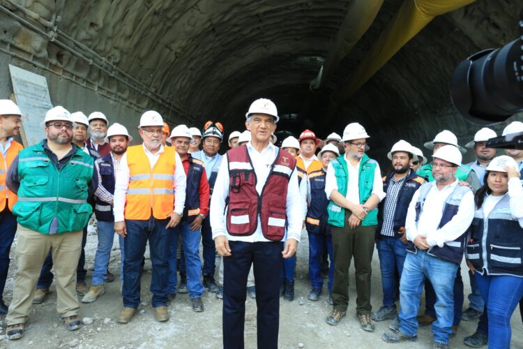 Supervisa Américo Villarreal avance de carretera Mante-Ocampo-Tula