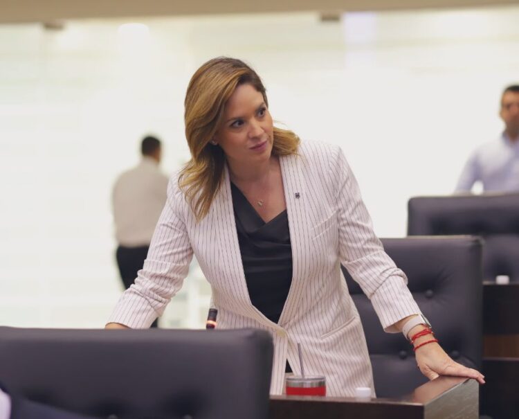 México está preparado para una mujer: Ale Cárdenas 