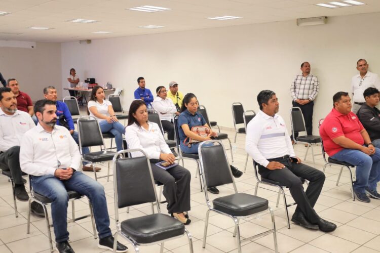 Imparten curso Conductor Responsable a motociclistas
