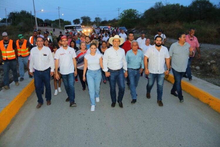Le cumple alcalde al ejido La Misión