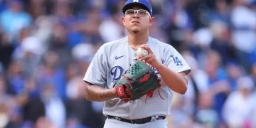Los Dodgers retira artículos, jersey y souvenir con nombre de Julio Urias