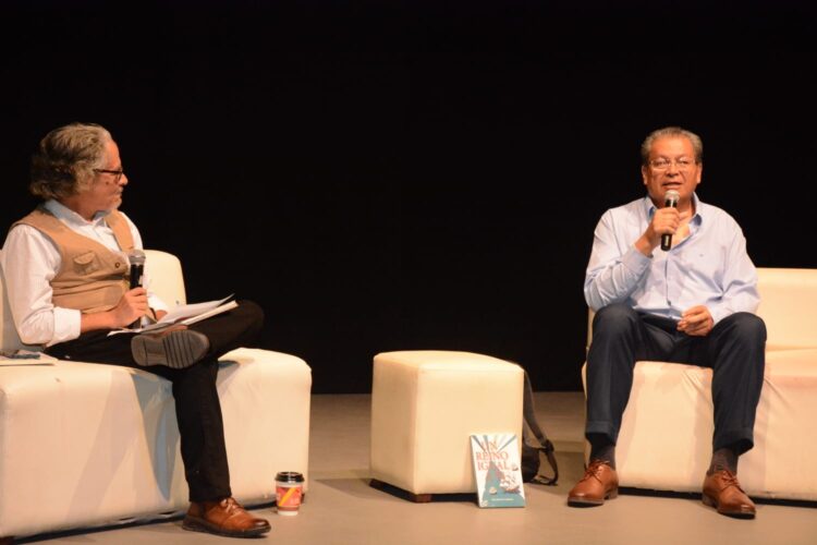 Mauricio Carrera presenta su libro “Un reino igual a ti»