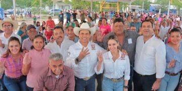 Reconocen en Juan Rincón acciones de Gobierno y DIF Municipal