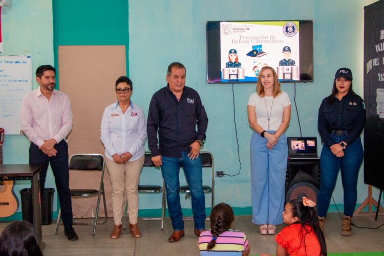 Imparten FGJ y DIF pláticas de prevención contra ciber delitos