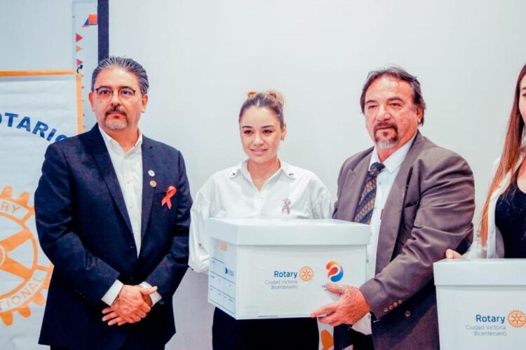 Participa Lucy de Gattás en jornada contra el Cáncer de Mama