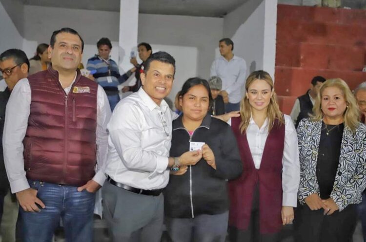 Mantienen Lalo y Lucy un gobierno cercano a la gente