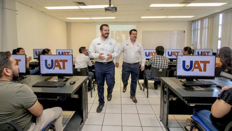 Aclara Rector de la UAT a diputados: camioneta se vendió en 570 mil pesos