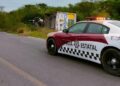 Vuelca trailer de Coppel en Villa de Casas, policías evitan la rapiña
