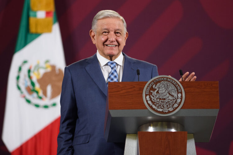 Américo Villarreal ha tenido que reconstruir a Tamaulipas: AMLO