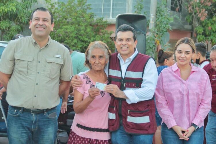 Lleva Municipio programa «Alcalde te escucha y atiende» a la Sagitario