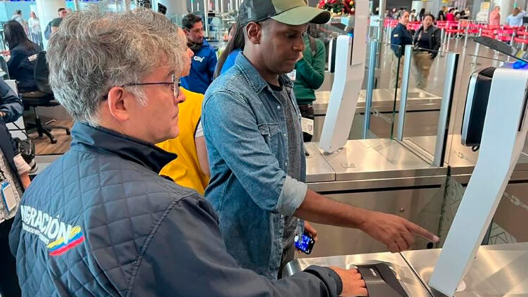Destaca Colombia en control migratorio de la región suramericana