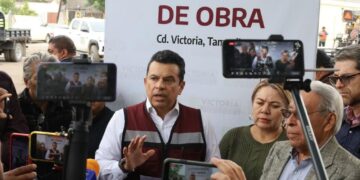 Supervisa alcalde pavimentación en la Nacozari y 7 de Noviembre