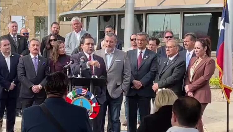 Asiste gobernador de Tamaulipas a inauguración de puente fronterizo