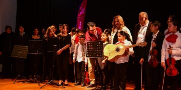 Dan instrumentos nuevos para Casa del Arte Victoria