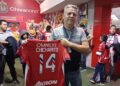 Chivas ya hace jerseys del «Chicharito»