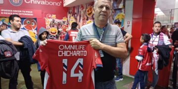Chivas ya hace jerseys del «Chicharito»