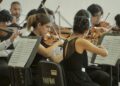 La Orquesta Carlos Chávez presenta el poder de percusiones y violonchelo con obras de Séjourné y Schumann