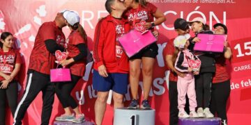 Conviven y fomentan el deporte Lucy y Lalo en familia