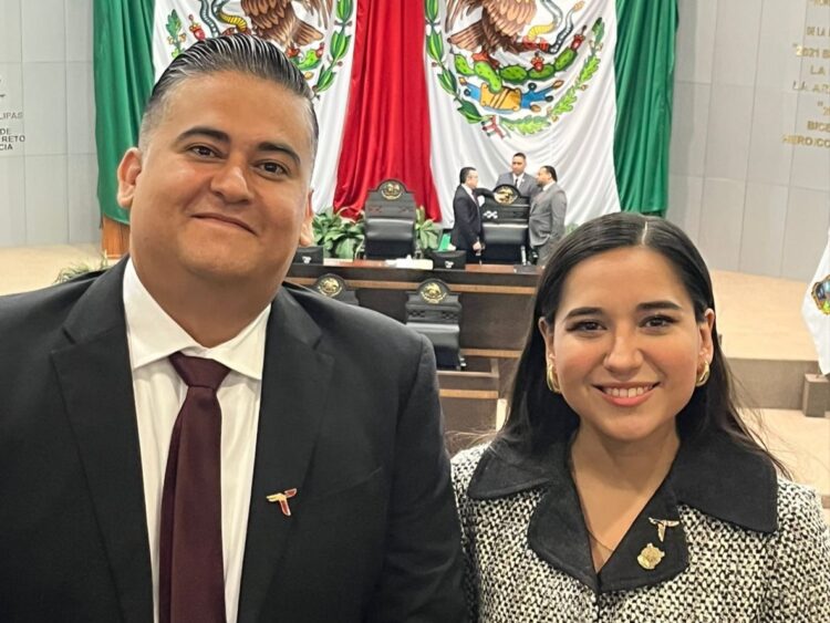 Óscar Narvaez se perfila para la candidatura del distrito 14 local