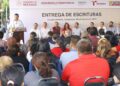 Encabeza alcalde entrega de escrituras a familias victorenses