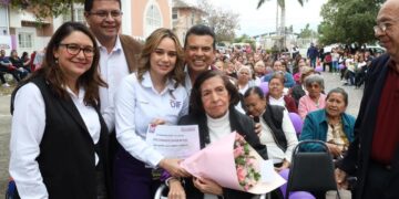 Trabajaremos por más programas de bienestar para las familias de Victoria: Lucy de Gattás