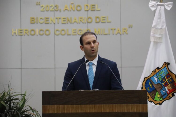 Mon Marón propone multar a ciudadanos que no voten en las elecciones