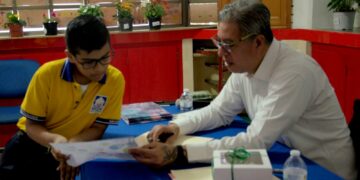 Inauguran 17 Feria del Libro en el Colegio Montessori con presentación de Enrique Jonguitud