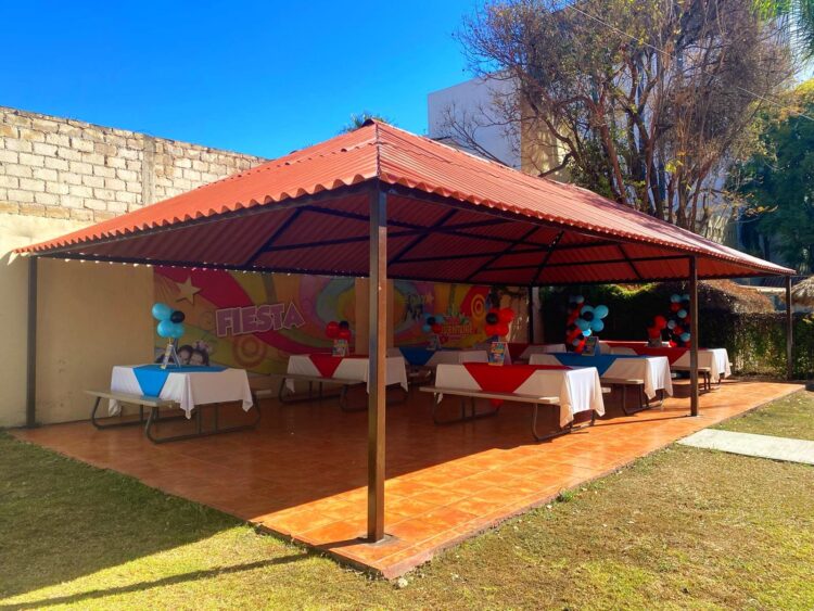 Clausuran palapa por operar sin permiso de alcoholes