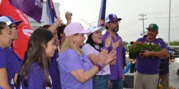 Automovilistas manifiestan su respaldo y simpatía a Yahleel Abdala