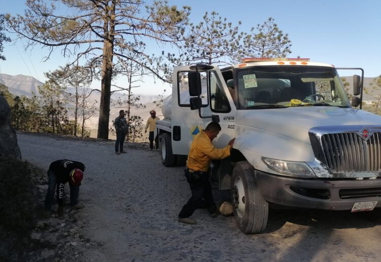 Incendio forestal en Miquihuana arrasa con 425 hectáreas de pino