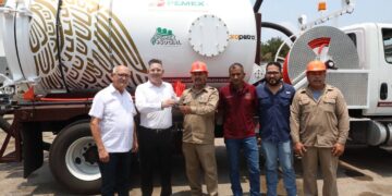 Recibe COMAPA Victoria nuevo camión Vactor