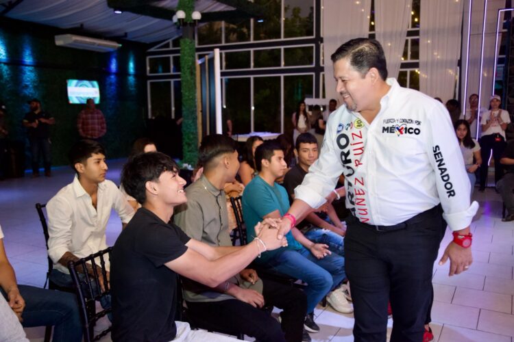 Arturo Núñez Ruiz convoca a la fuerza de los jóvenes para defender a México y a Tamaulipas