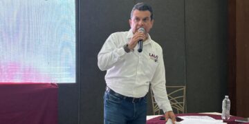 Promete Lalo Gattás remodelar la calle Hidalgo en Victoria