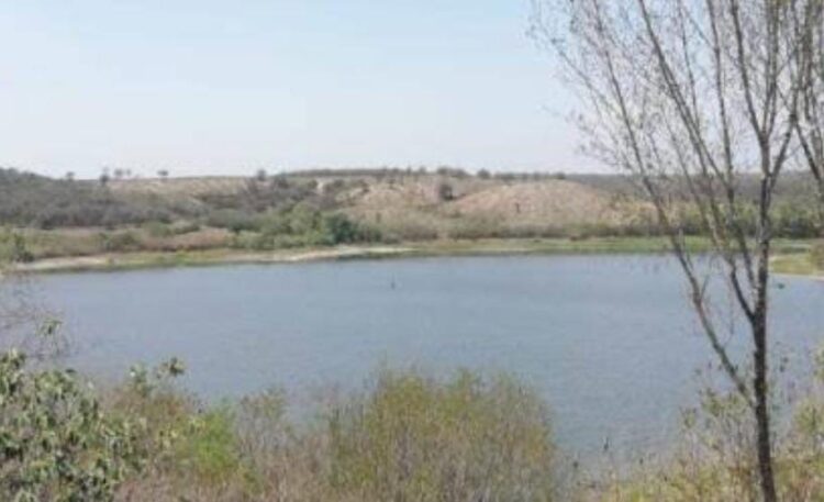Piden ejidatarios de Casas intervención del gobernador para recuperar tierra y presa despojadas por un cacique