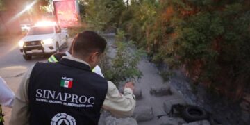 Supervisan autoridades de Protección Civil red de drenes en Victoria