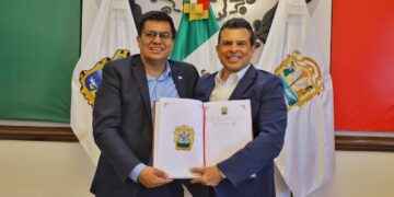 Reconoce Cónsul de Honduras trabajo de Gattás en Victoria