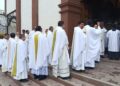Ordenan nuevos sacerdotes en Diócesis de Victoria