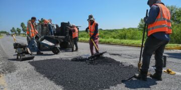 Rehabilita SOP 98 m2 de carpeta dañada en el Praxedis Balboa