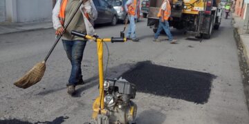Restaura Municipio 270 m2 más de bacheo en la ciudad