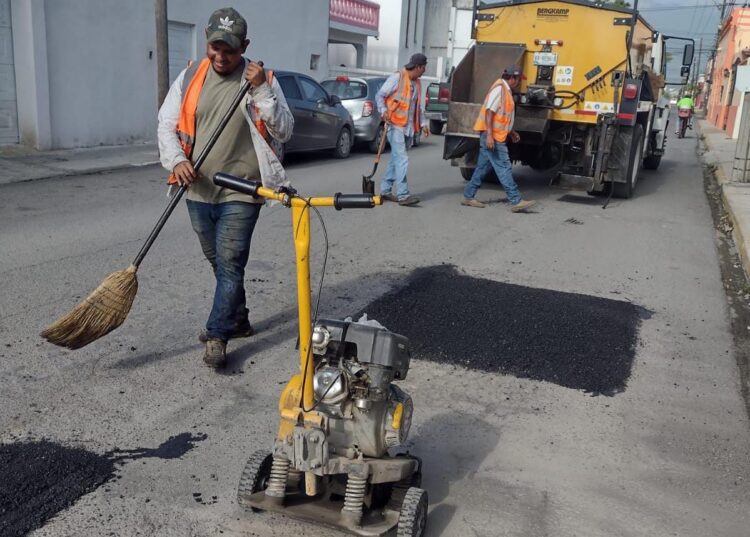 Restaura Municipio 270 m2 más de bacheo en la ciudad