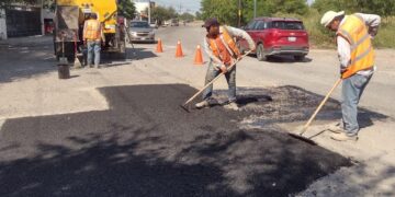 Extiende Municipio bacheo a más colonias de Victoria