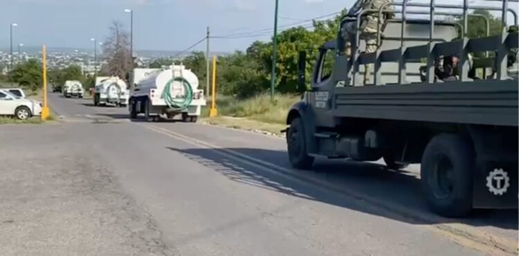 Envía Tamaulipas camiones de agua para afectados por el huracán John en Acapulco